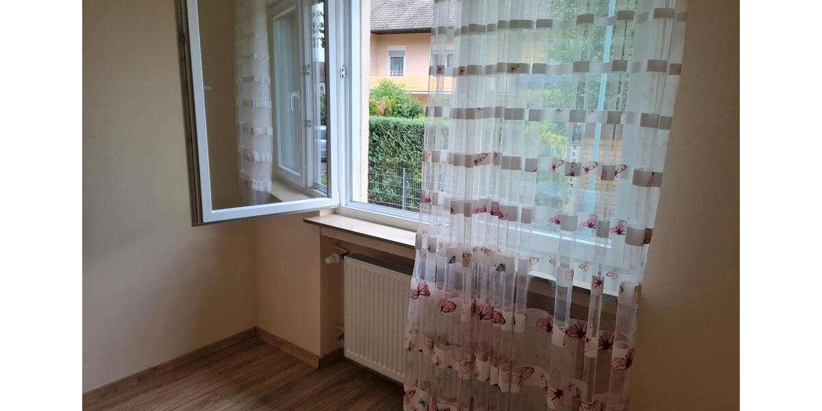 4ZKB Erdgeschoss Wohnung mit Garten 4 zimmer