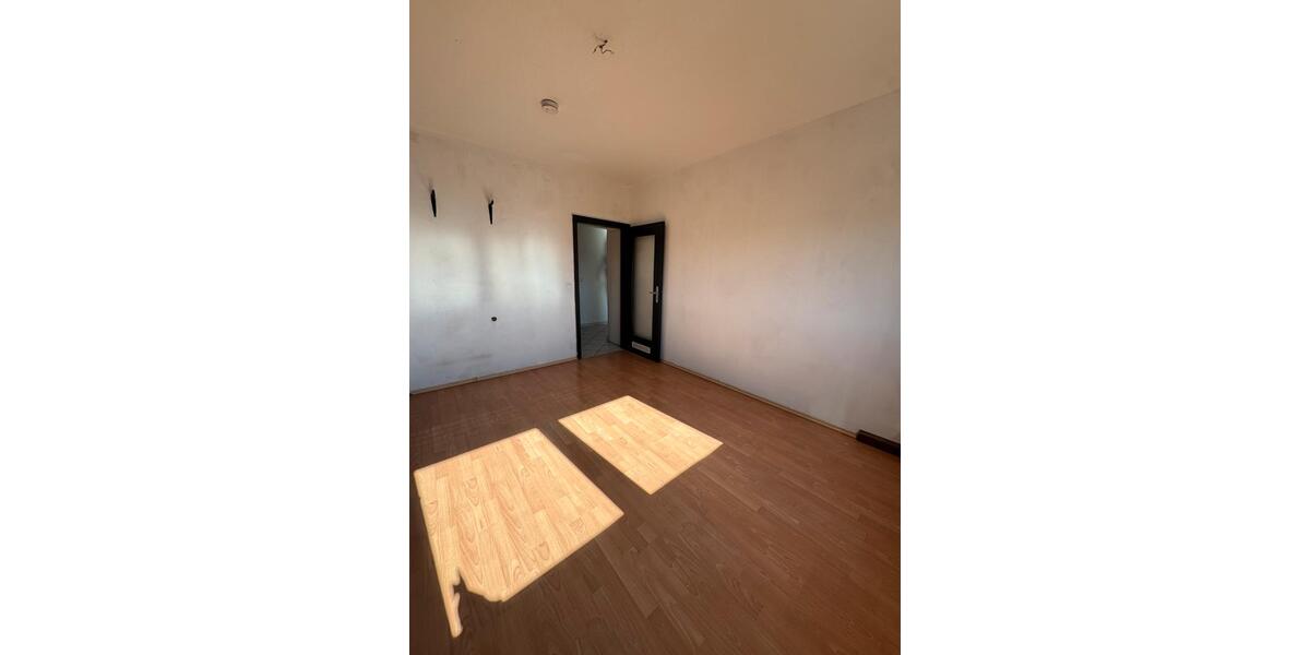 Etagenwohnung Mannheim Rheinau - 3 Zimmer, 85 m&sup2;, 1.250&euro; | Angebot:26345317