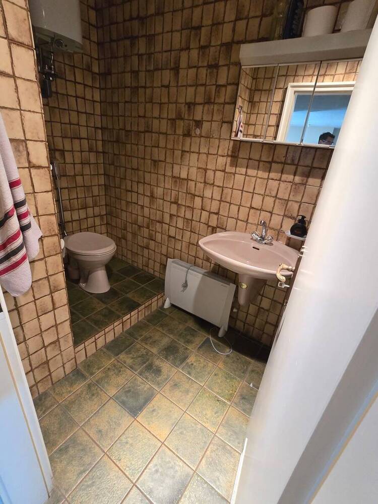 Großzügige 3 ZKB Wohnung mit 70er Jahre Charme