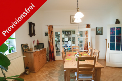 Exklusive Eigentumswohnung mit Gartenanteil und Loggien zimmer