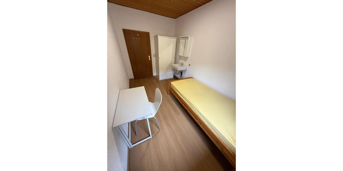 Erdgeschoßwohnung Ludwigshafen am Rhein Rheingönheim - 1 Zimmer, 12 m&sup2;, 470&euro; | Angebot:24982983