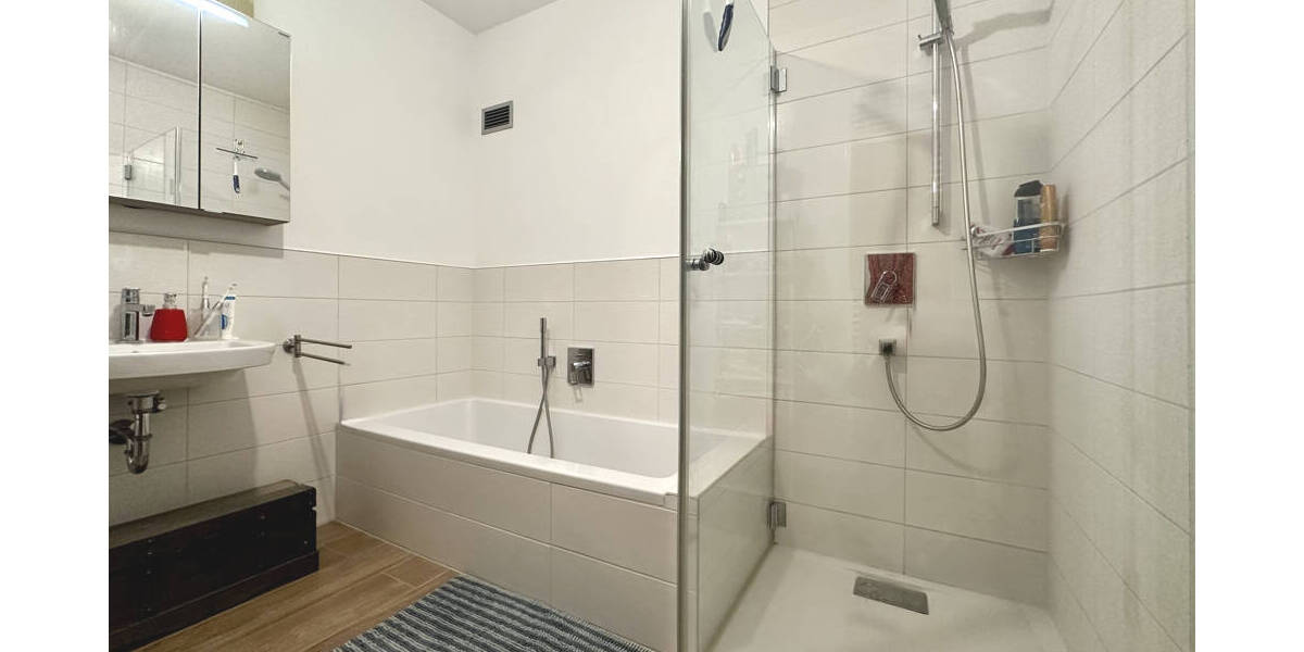 Etagenwohnung Heppenheim - 3 Zimmer, 95 m&sup2;, 1.160&euro; | Angebot:26360179