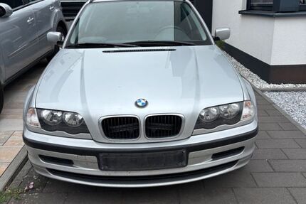 BMW 320 307.000 km 2.200 &euro; Römerberg 67354