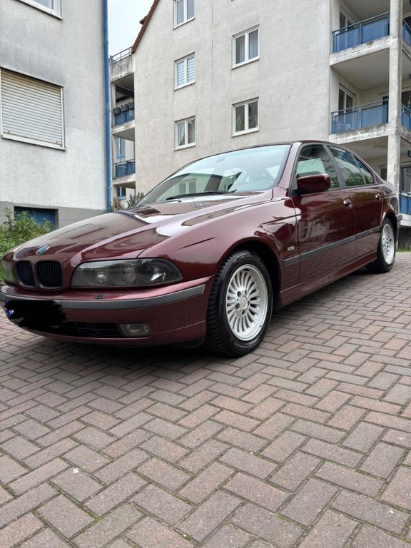 BMW 523 260.000 km 3.999 € Bobenheim-Roxheim 67240
