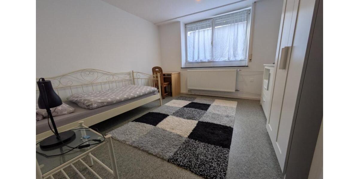 Etagenwohnung Ludwigshafen am Rhein Ludwigshafen-Oggersheim - 1 Zimmer, 85 m&sup2;, 650&euro; | Angebot:25397520