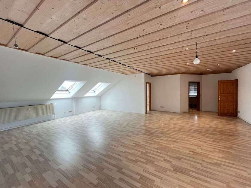 Wohnung zum Mieten in Viernheim 1.050 € 141 m²