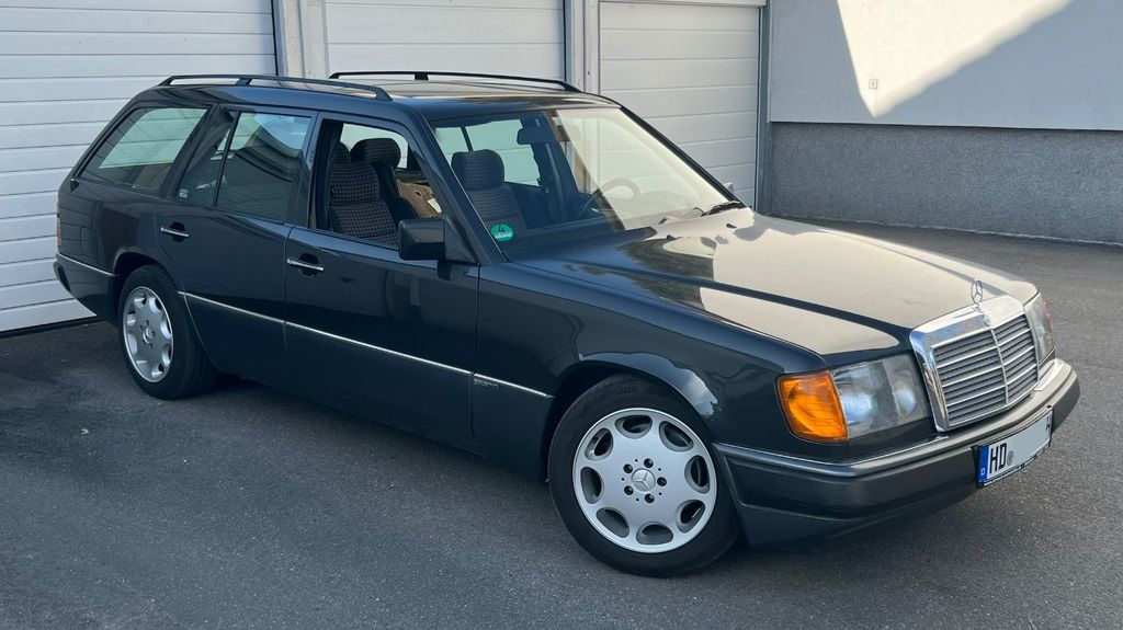 Mercedes-Benz E 300 254.951 km 14.999 &euro; Hemsbach 69502