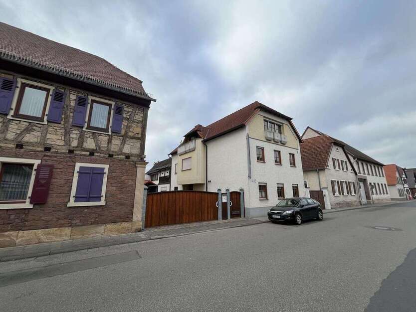 Haus zum Kaufen in Haßloch 980.000 € 325 m²