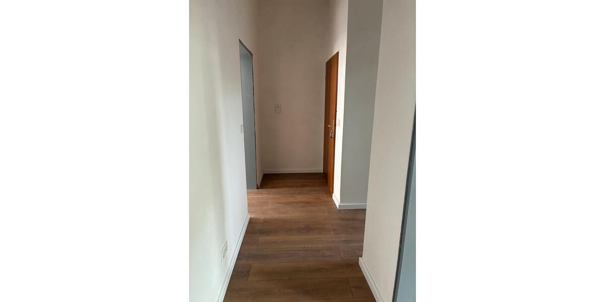 Etagenwohnung Mannheim Neckarstadt-Ost - 2 Zimmer, 58 m&sup2;, 700&euro; | Angebot:26630892