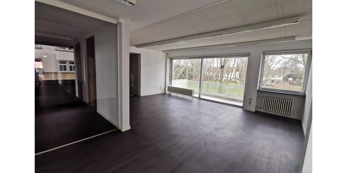 Repräsentative Büro-Praxisflächen in ruhiger Lage, Oststadt-Ma zimmer