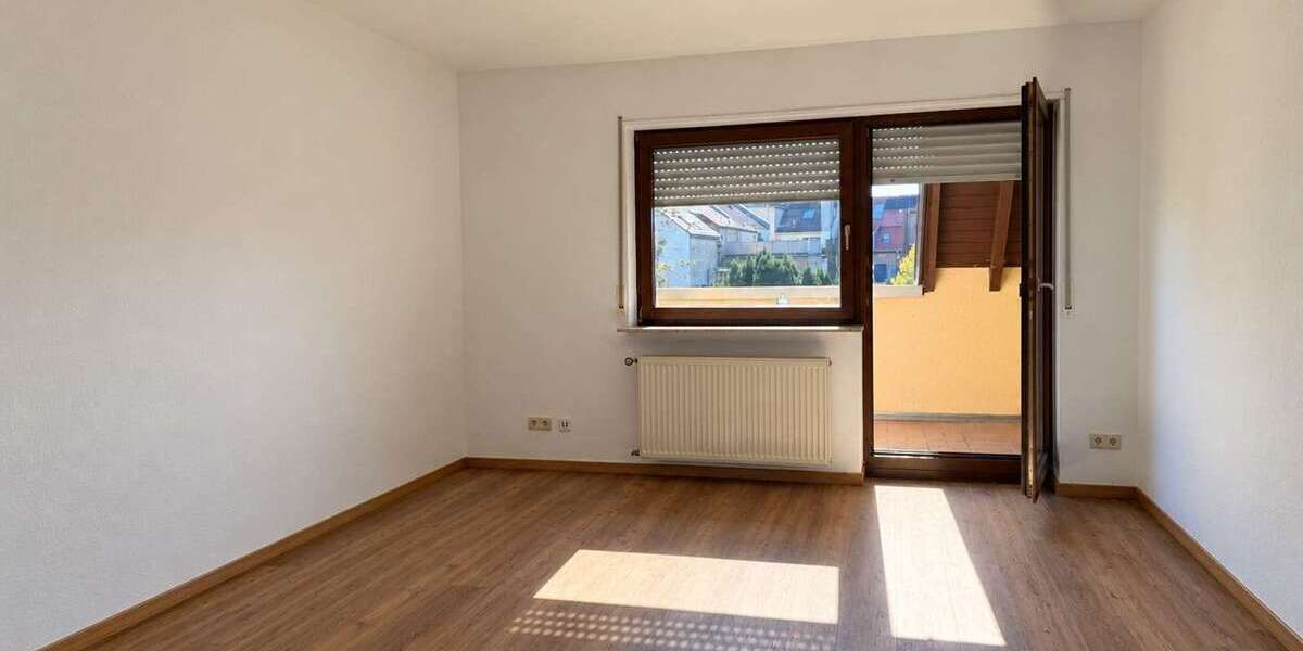Etagenwohnung Neckarau Neckarau - 2 Zimmer, 75 m&sup2;, 720&euro; | Angebot:27667835