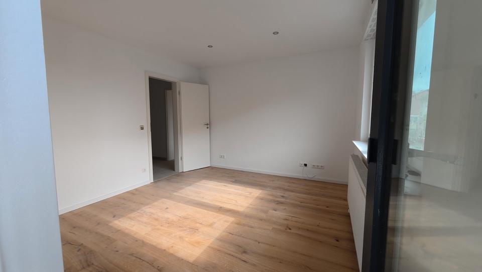 Etagenwohnung Mannheim Rheinau - 4.5 Zimmer, 106 m&sup2;, 1.700&euro; | Angebot:26254450