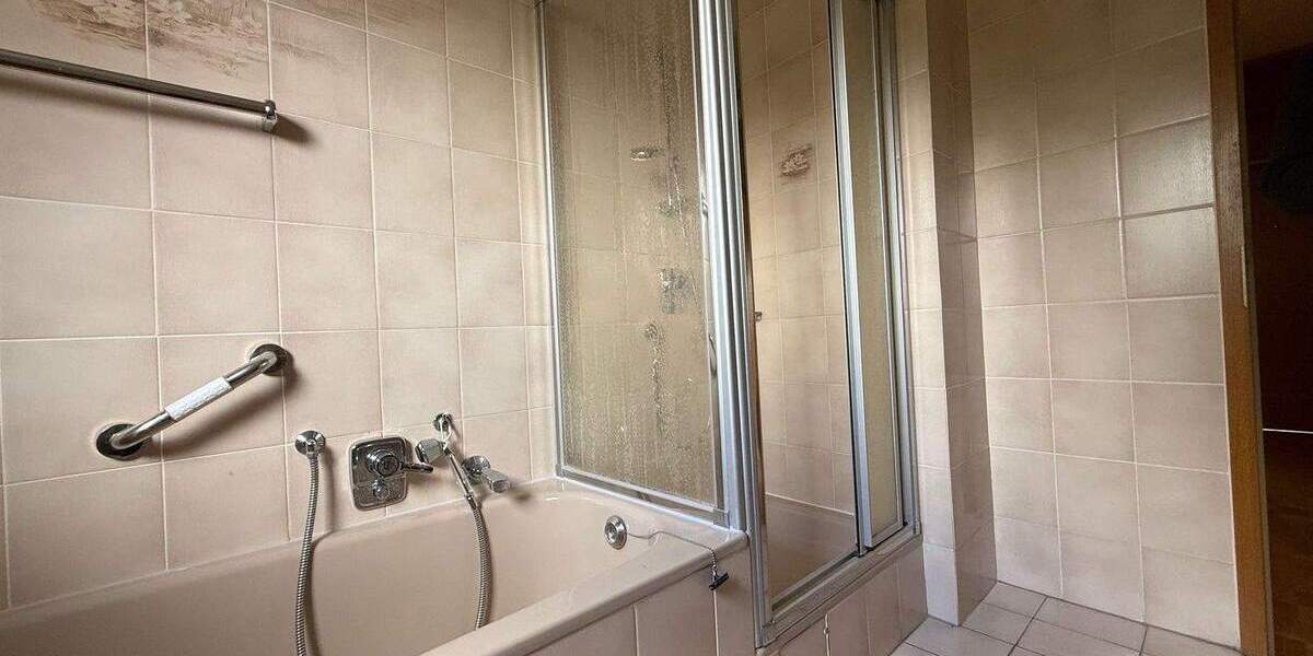 Etagenwohnung Mannheim Neuostheim - 3 Zimmer, 109 m&sup2;, 390.000&euro; | Angebot:25730929