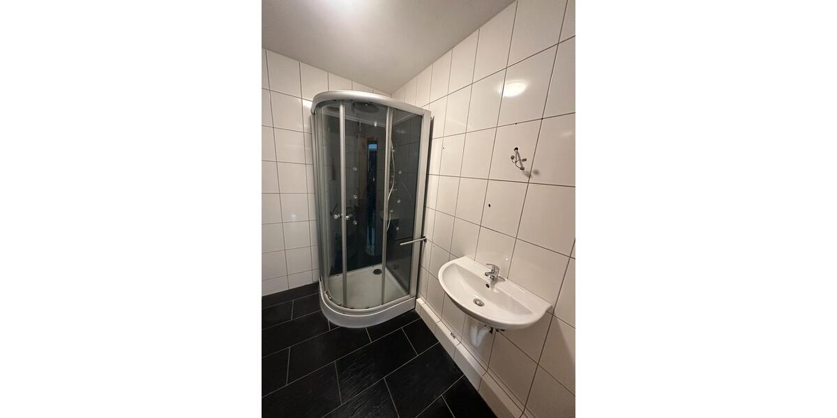 Etagenwohnung Ludwigshafen am Rhein Ludwigshafen-Hemshof - 3 Zimmer, 85 m&sup2;, 1.350&euro; | Angebot:25931542