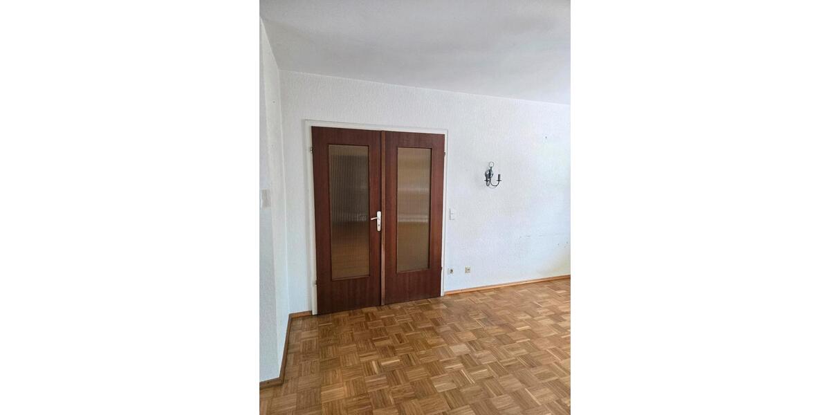 Erdgeschoßwohnung Heddesheim - 2.5 Zimmer, 98 m&sup2;, 300.000&euro; | Angebot:27162326