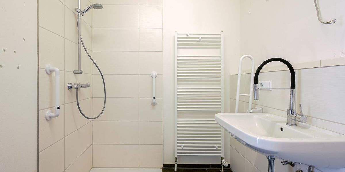 Attraktive Liegenschaft auf weitläufigem Grundstück zimmer