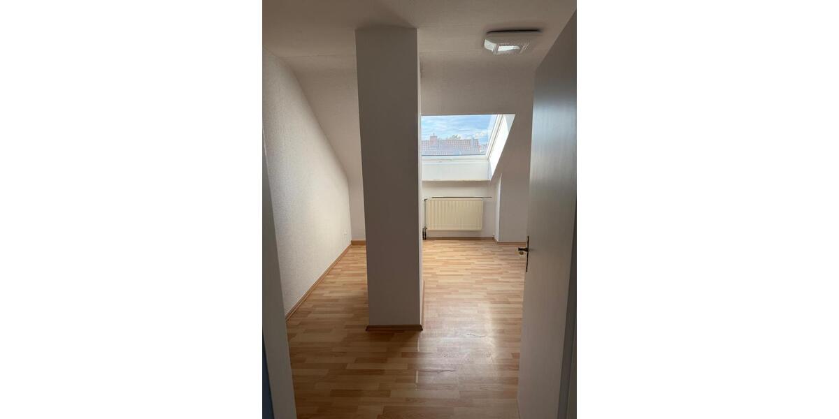 Dachgeschoßwohnung Mannheim Rheinau - 3 Zimmer, 70 m&sup2;, 800&euro; | Angebot:26699166