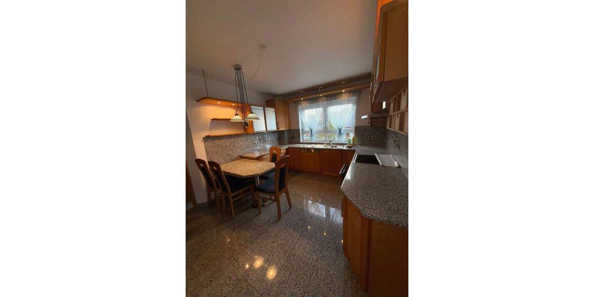 Etagenwohnung Speyer West - 4 Zimmer, 146 m&sup2;, 1.600&euro; | Angebot:25108292