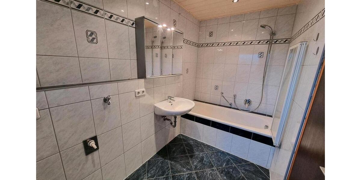 Etagenwohnung Waghäusel - 3 Zimmer, 83 m&sup2;, 258.500&euro; | Angebot:26047286