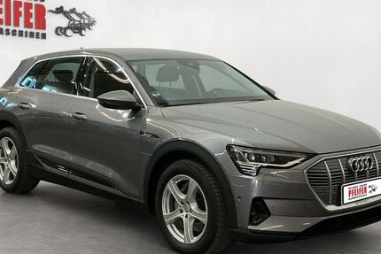 Audi e-tron 97.323 km 24.800 &euro; FÜRTH ( HESSEN ) 64658