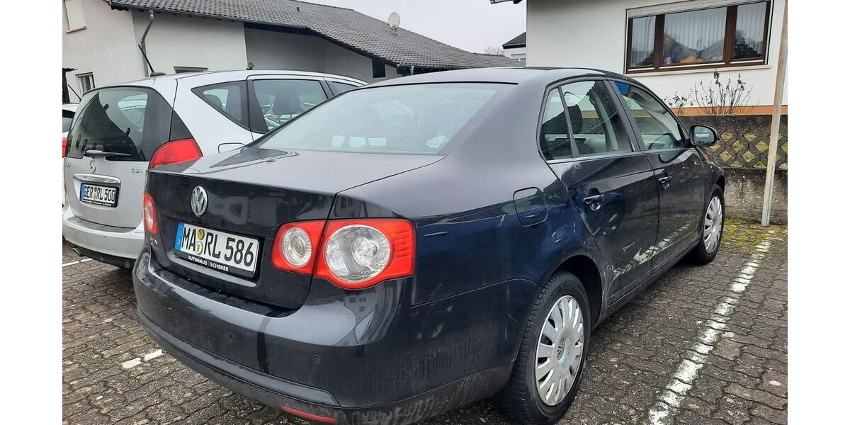 VW Jetta 261.500 km 2.400 &euro; Westheim 67368