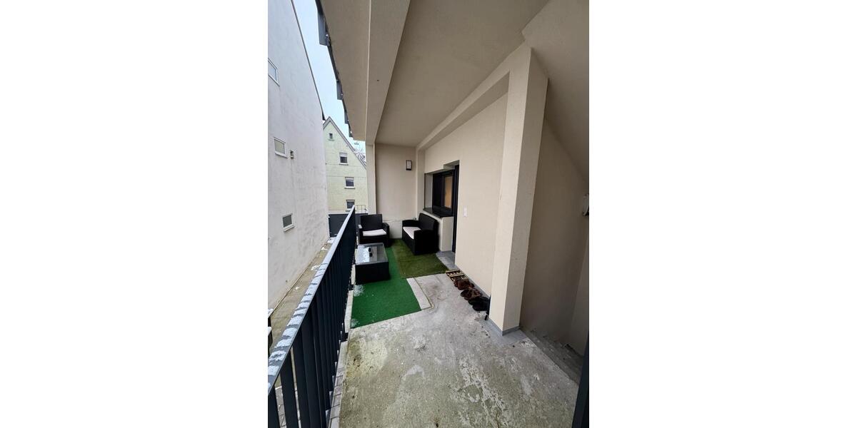 WG-Zimmer in großzügiger, modernisierter Wohnung 1 zimmer