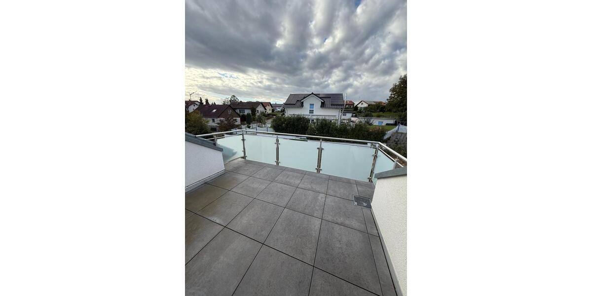 Dachgeschoßwohnung Walldorf - 3 Zimmer, 87 m&sup2;, 419.000&euro; | Angebot:24783953