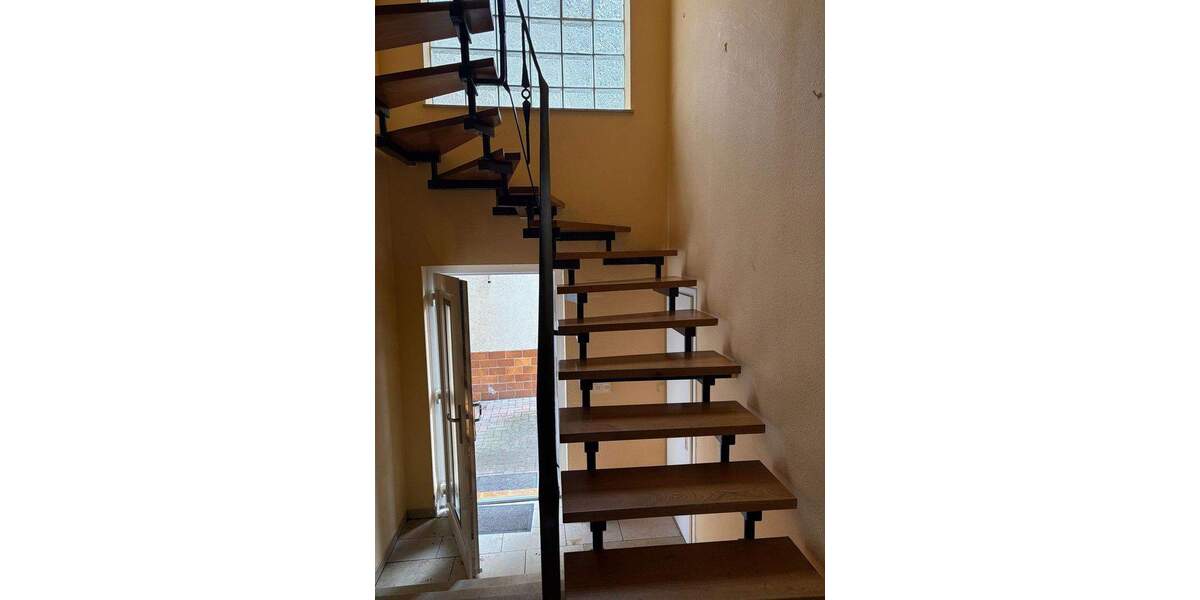 Mehrfamilienhaus, Wohnhaus Ludwigshafen Rheingönheim - 8 Zimmer, 206 m&sup2;, 550.000&euro; | Angebot:24635031