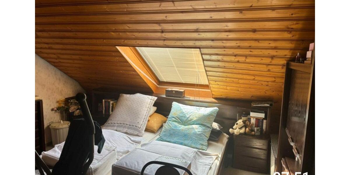 Dachgeschoßwohnung Weinheim - 3 Zimmer, 65 m&sup2;, 173.000&euro; | Angebot:25979076