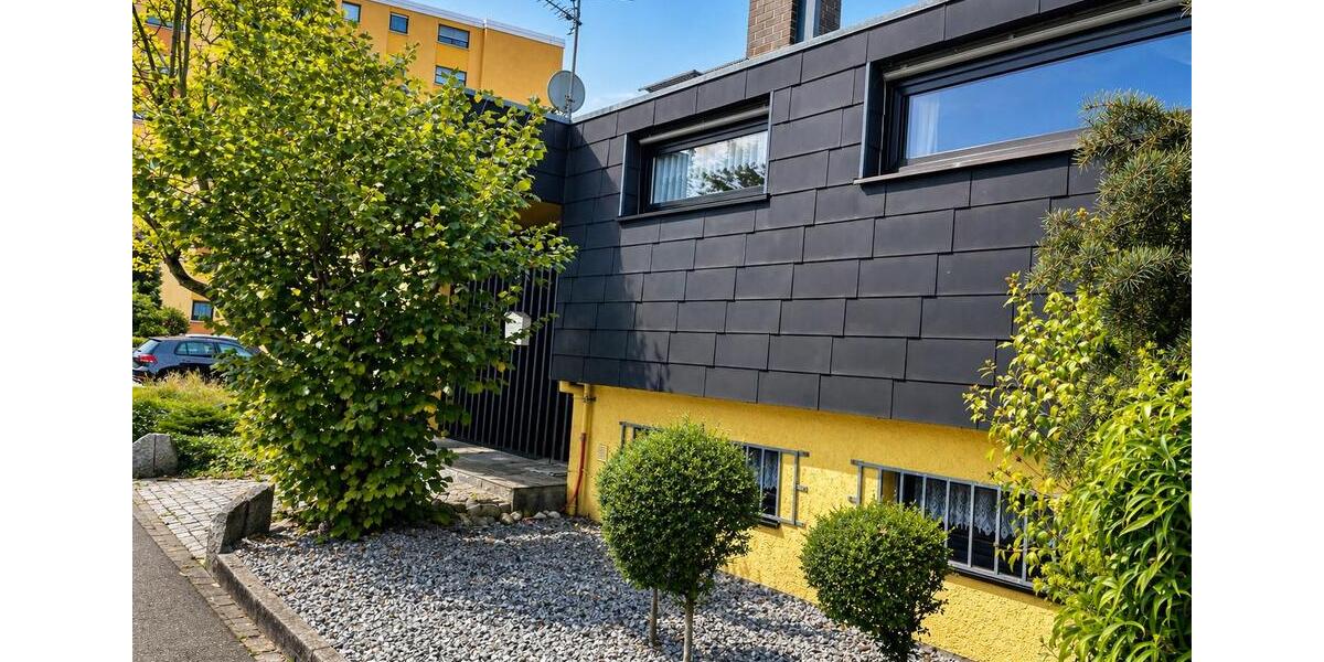 Villa Hockenheim - 15 Zimmer, 300 m&sup2;, 949.000&euro; | Angebot:26327588
