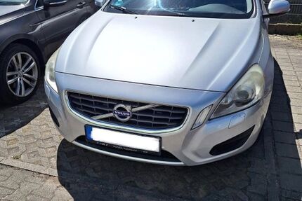Volvo V60 228.000 km 6.100 &euro; Harthausen 67376