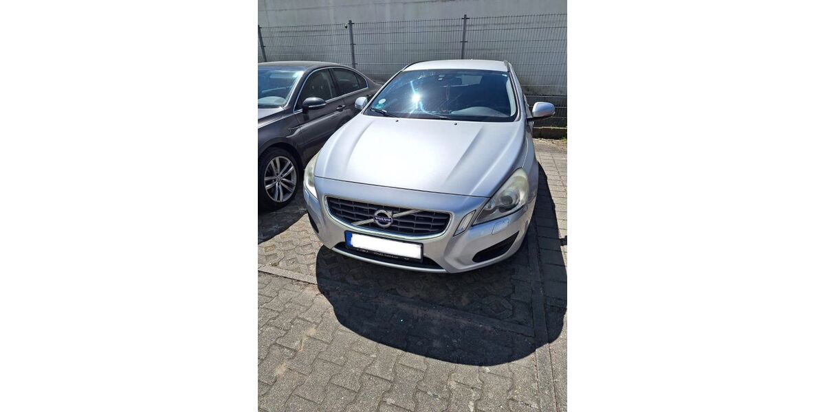 Volvo V60 228.000 km 6.100 &euro; Harthausen 67376