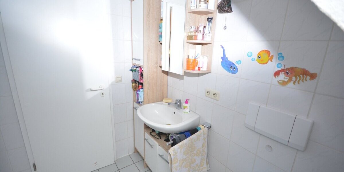 RESERVIERT PROVISIONSFREI Haßloch TG Stellplatz ,Keller usw. - Dachgeschoßwohnung Hassloch | Angebot:25044232