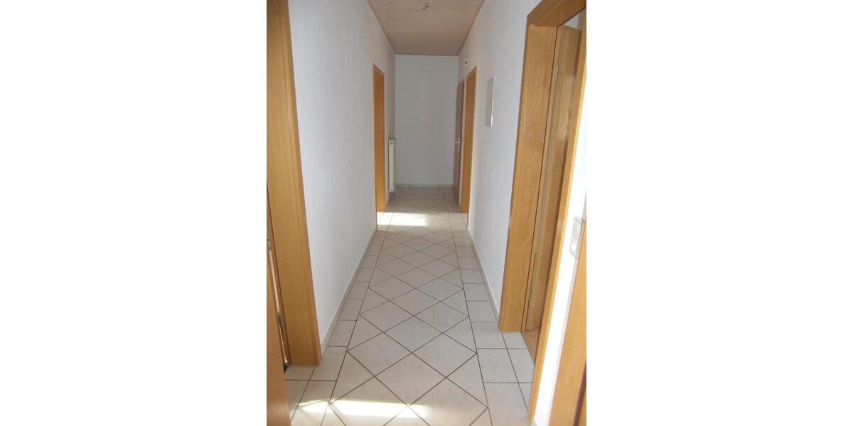 Dachgeschoßwohnung Mörlenbach - 3 Zimmer, 82 m&sup2;, 240.000&euro; | Angebot:24469846