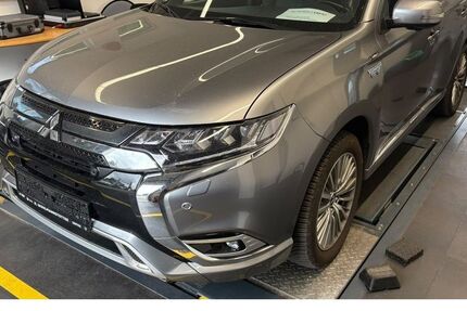 Mitsubishi Outlander 42.500 km 24.890 &euro; Bensheim 64625