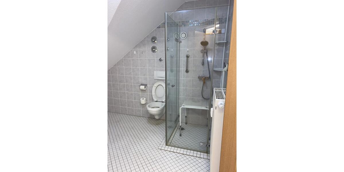 2 Zi Bad EBK Wohnung Carl-Benz-Seniorenzentrum Erst ab 60J mögli 2 zimmer