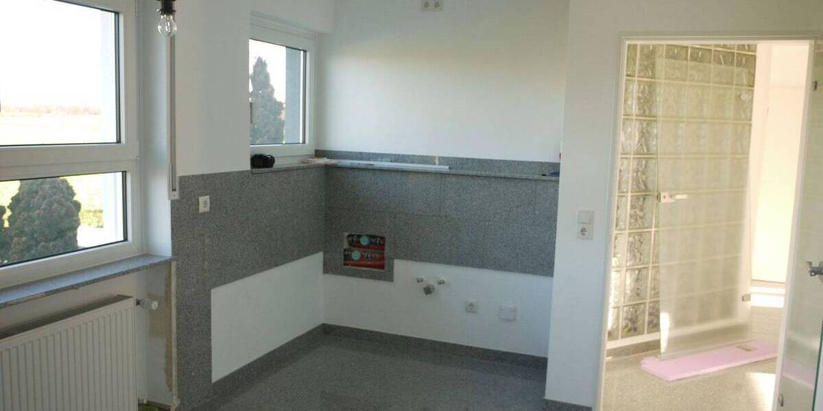 Etagenwohnung Kleinniedesheim - 3 Zimmer, 87 m&sup2;, 1.000&euro; | Angebot:25995823