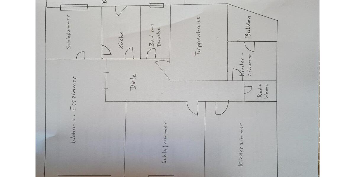 Etagenwohnung Lampertheim - 5 Zimmer, 130 m&sup2;, 1.225&euro; | Angebot:26262292
