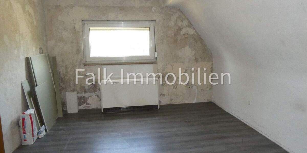 Einfamilienhaus Mannheim Rheinau - 7 Zimmer, 138 m&sup2;, 339.000&euro; | Angebot:25265673