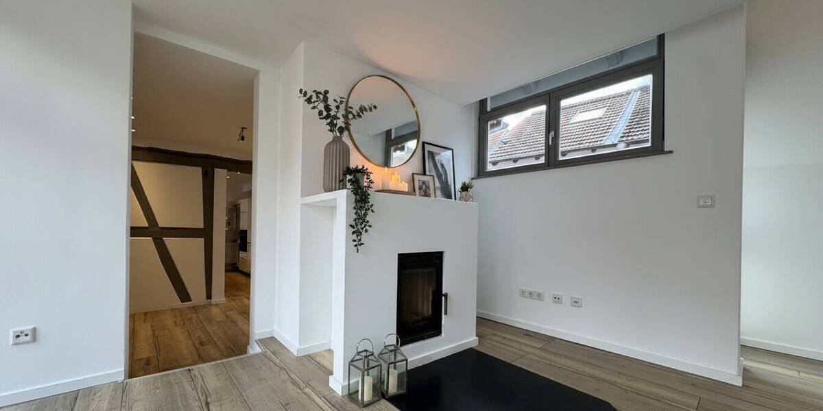 Einfamilienhaus Weinheim - 7 Zimmer, 196 m&sup2;, 2.995&euro; | Angebot:26833737