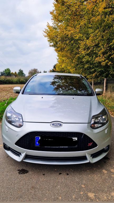 Ford Focus 196.000 km 9.100 € Birkenau 69488