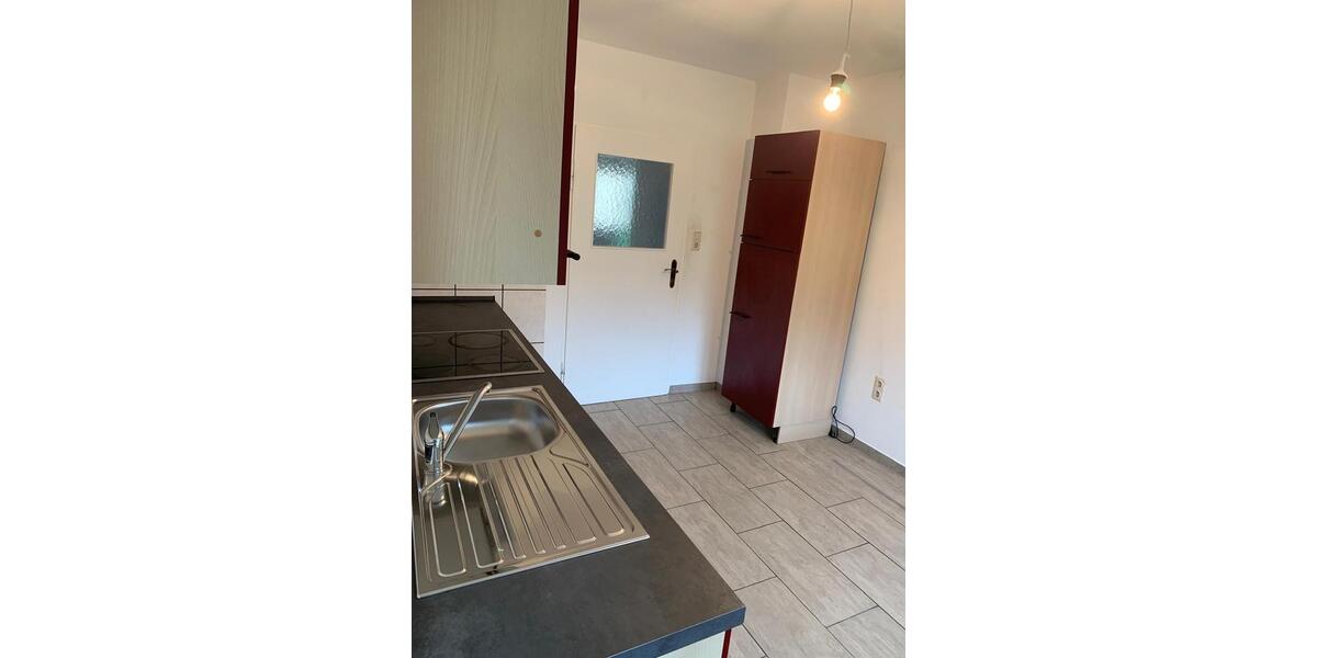 Etagenwohnung Ludwigshafen am Rhein Ludwigshafen-Hemshof - 3 Zimmer, 87 m&sup2;, 1.050&euro; | Angebot:25311696