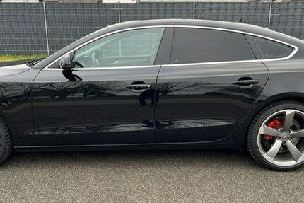 Audi A5 242.000 km 9.400 € Oberhausen-Rheinhauesen 68794