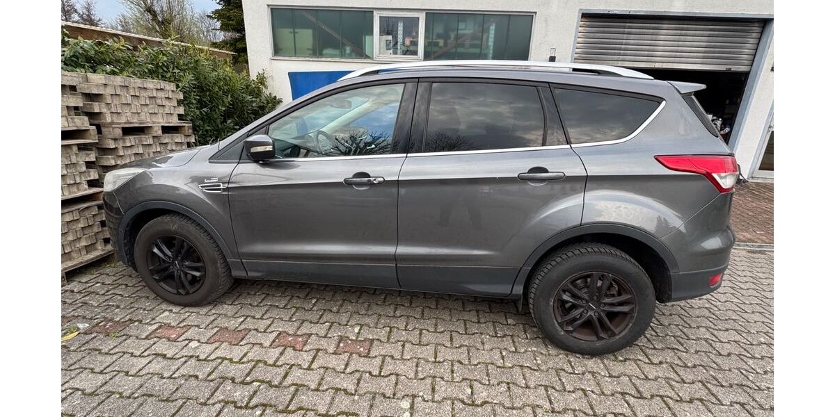 Ford Kuga 269.000 km 8.590 &euro; Mannheim 68163