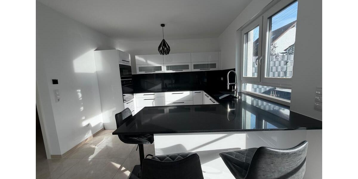 Vermiete 3-4 Zi. + 2 Bäder und Garten in Lu-Oggersheim 3.5 zimmer