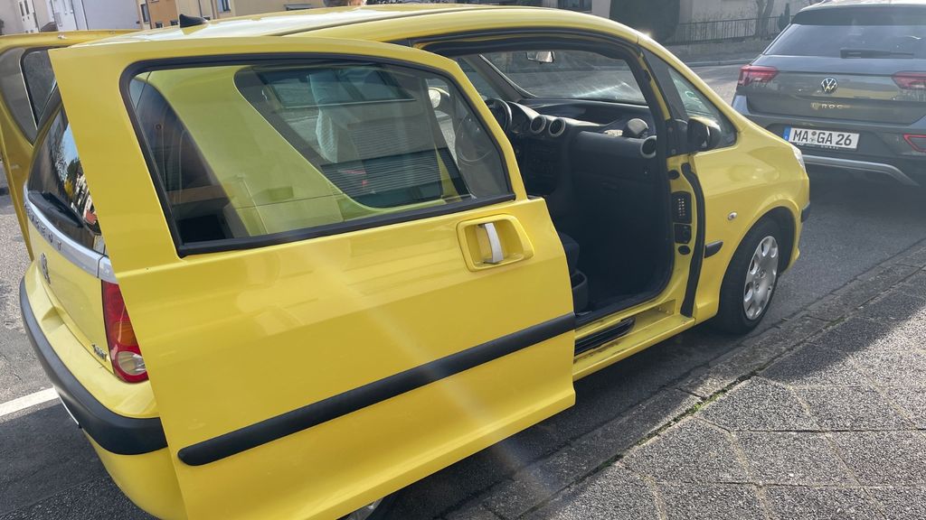 Peugeot 1007 124.000 km 1.999 &euro; Mannheim 68307
