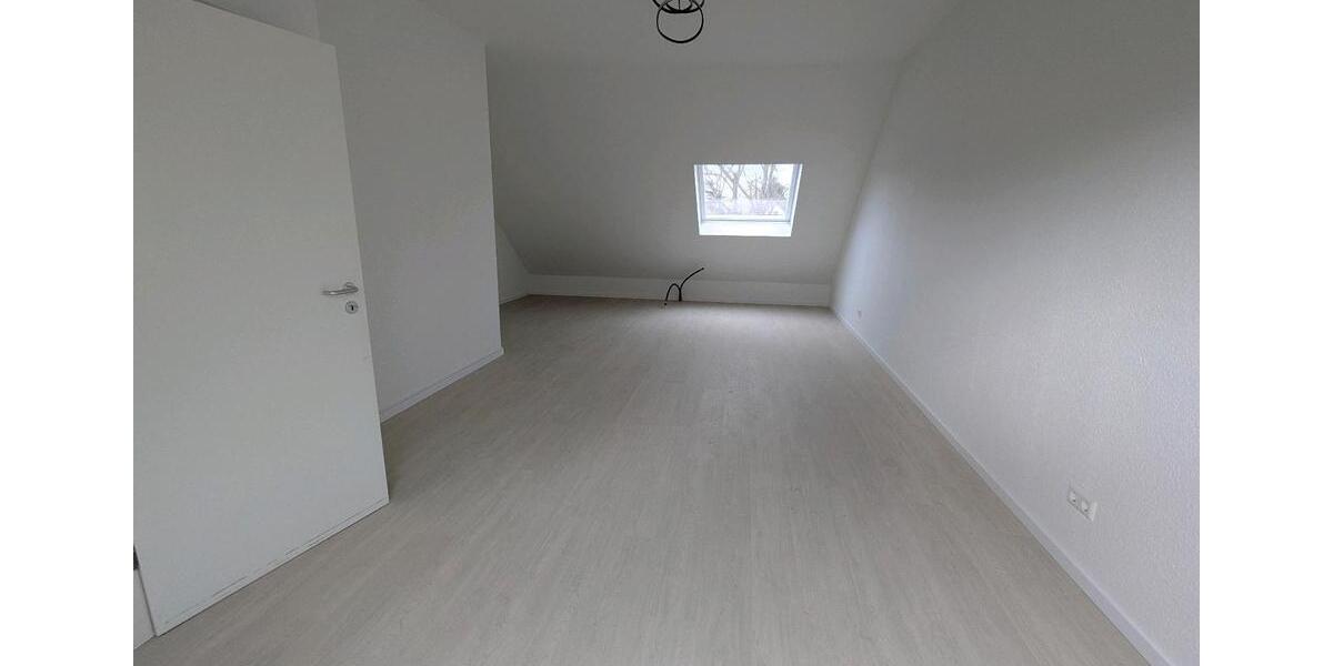 Reihenhaus Neustadt an der Weinstraße Duttweiler - 5 Zimmer, 155 m&sup2;, 1.700&euro; | Angebot:25589603