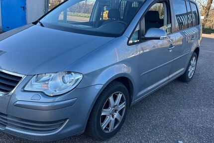VW Touran 179.000 km 6.500 &euro; Hockenheim 68766