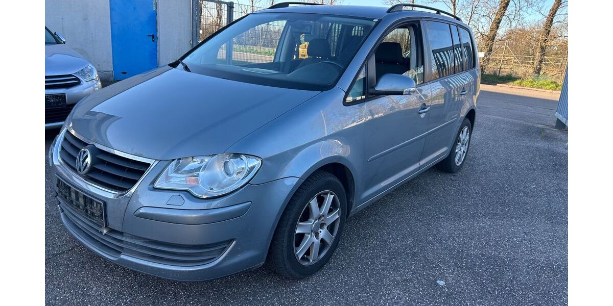 VW Touran 179.000 km 6.500 &euro; Hockenheim 68766