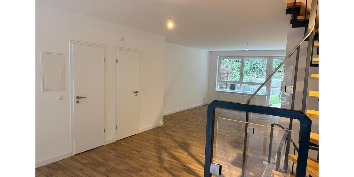 Reihenhaus Bensheim - 4 Zimmer, 120 m&sup2;, 1.800&euro; | Angebot:24710009